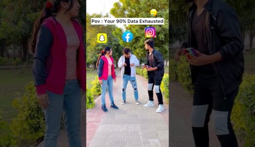 Youtube vs Snapchat vs Instagram vs Facebook - Who consumes more data ? 😂 #dushyantkukreja #shorts